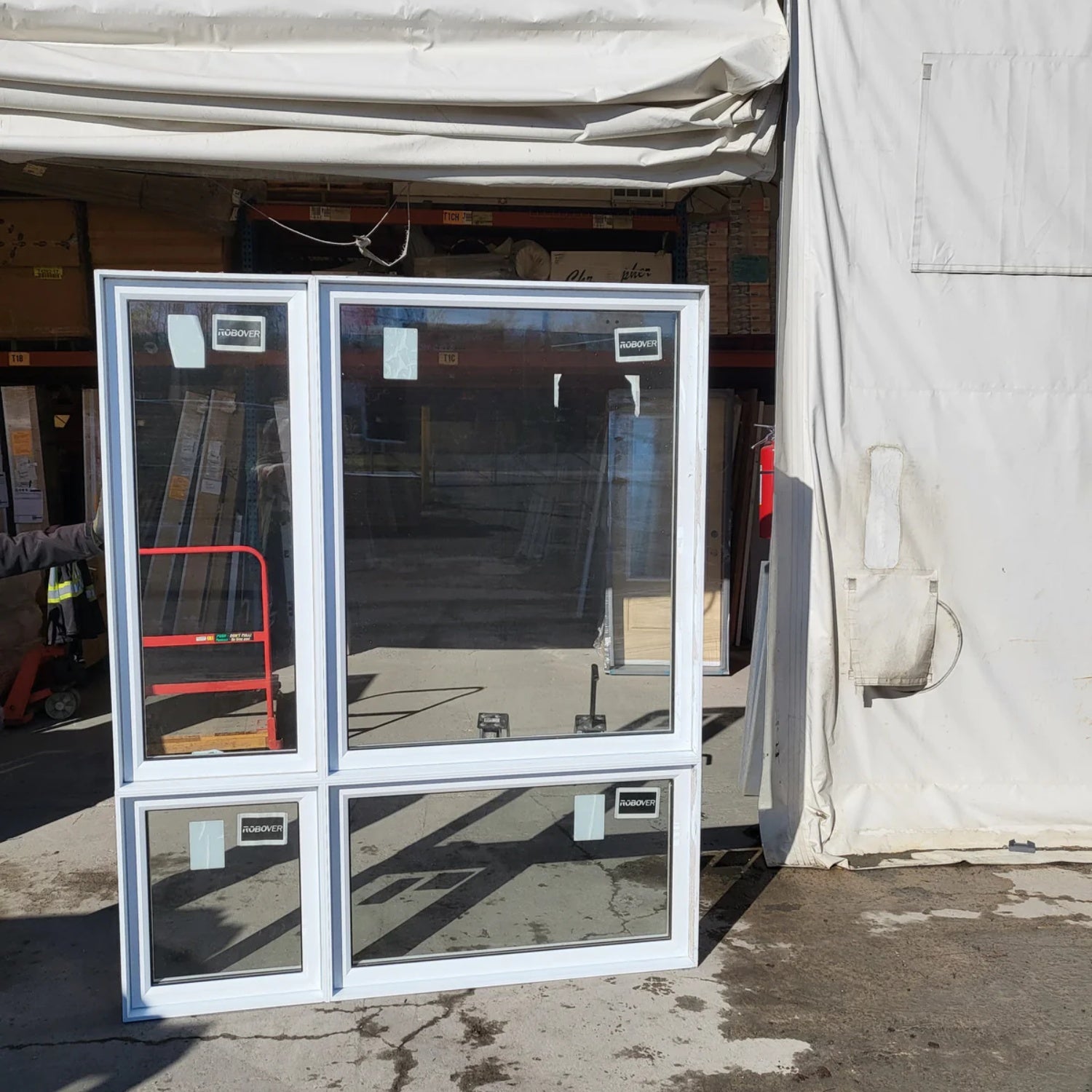 Fenêtre battante blanche - 72" x 88"