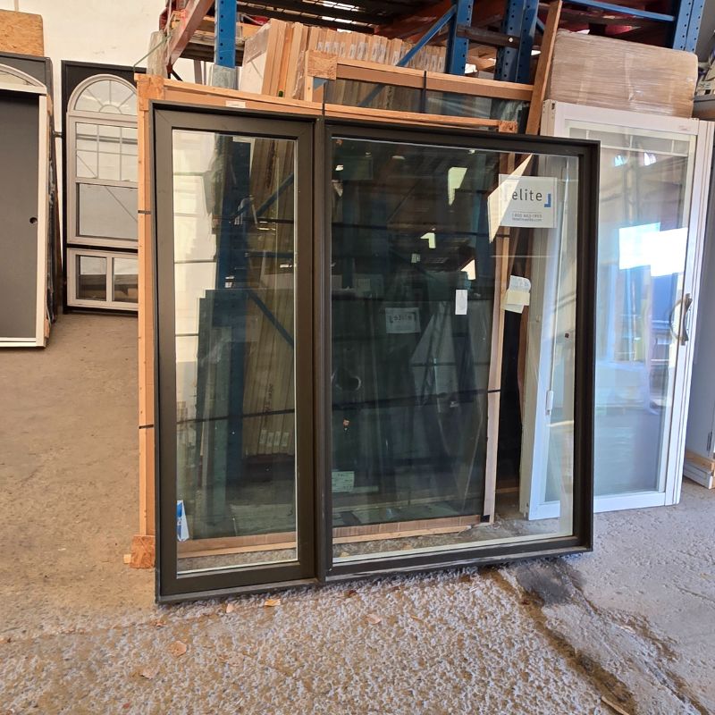 Fenêtre fixe brune - 72" x 70"