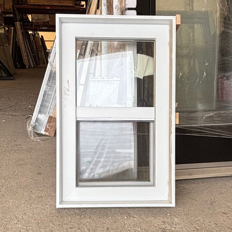 Fenêtre blanche guillotine 20 1/4 x 32 1/2