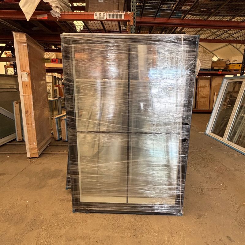 Fenêtre noire fixe -48 x 72