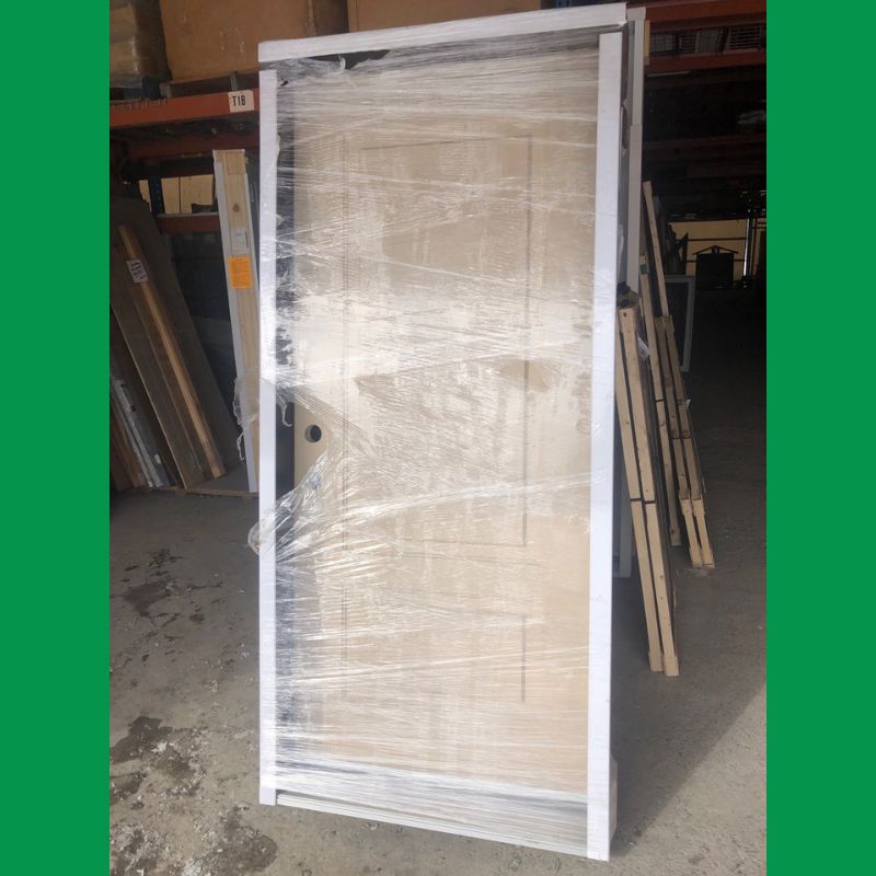 Porte extérieure beige - 37" 3/4 x 82"3/4