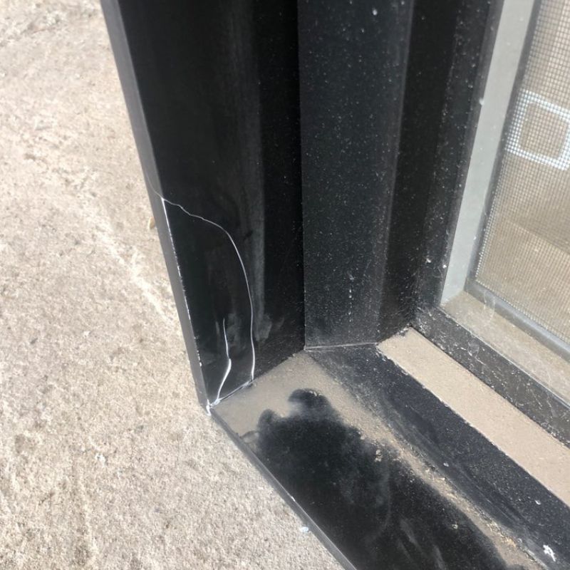 Fenêtre noire Battante 71" x 60"