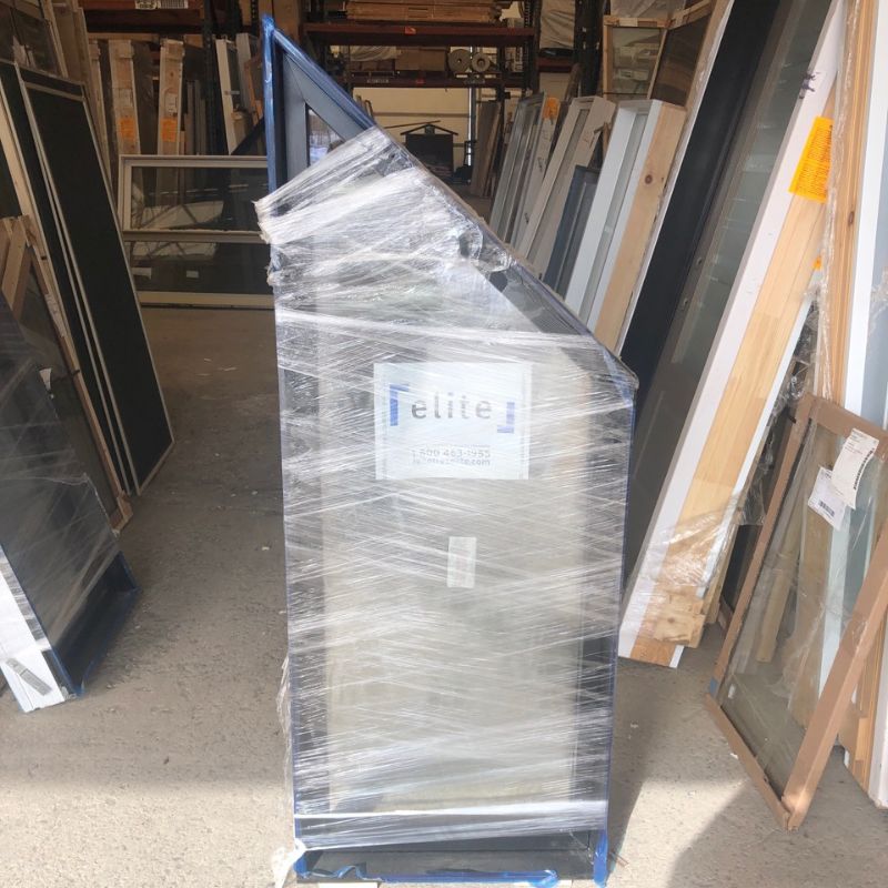 Fenêtre noire angle 23" 3/4 x 61"