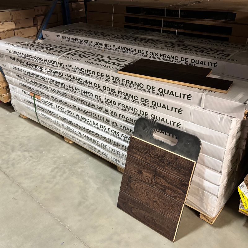 Plancher en orme - couleur café