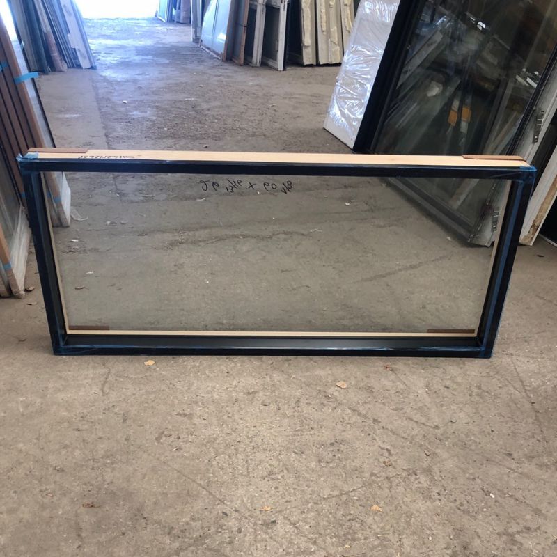 Fenêtre fixe noire - 62"1/4 x 26"3/4