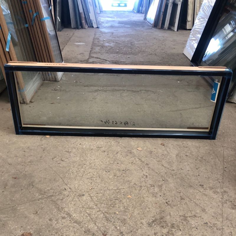 Fenêtre fixe noire - 65" x 21"3/4