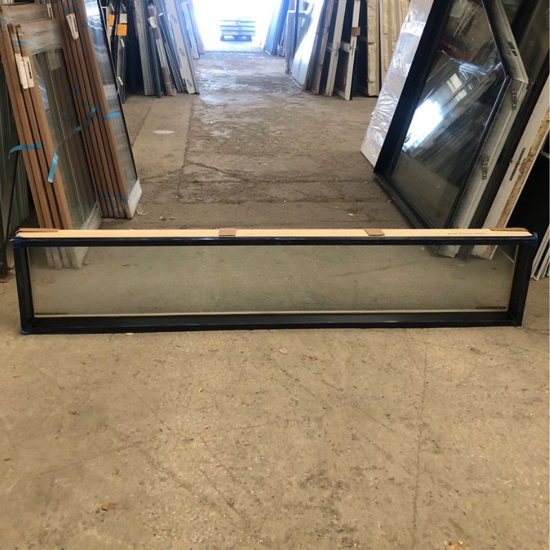 Fenêtre fixe noire - 94"3/16 x 18"1/8