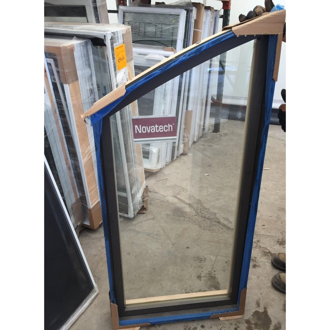 Fenêtre fixe brune - 23"1/2 x 54"
