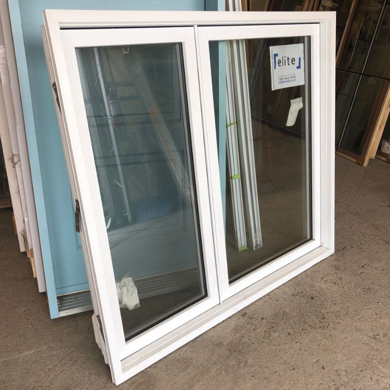 Fenêtre battante blanche 60 5/8 x 52 5/8