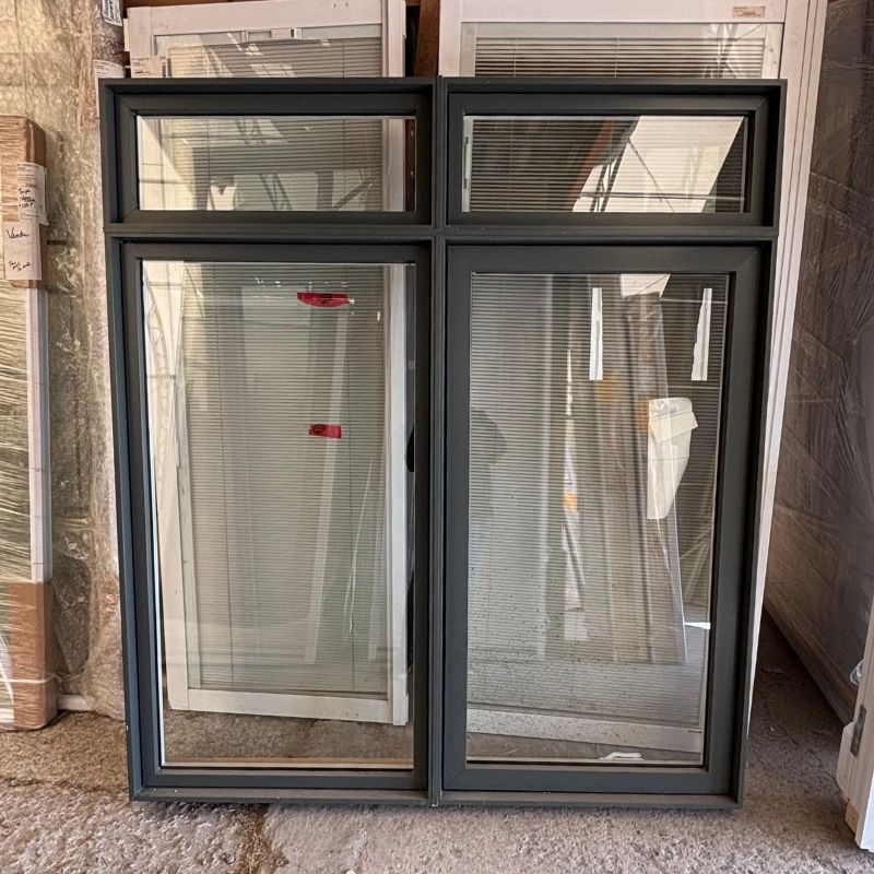Fenêtre battante grise - 60" x 67"1/4