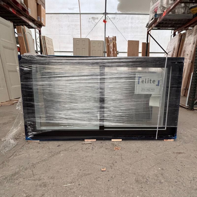 Fenêtre coulissante noire - 60" x 32"