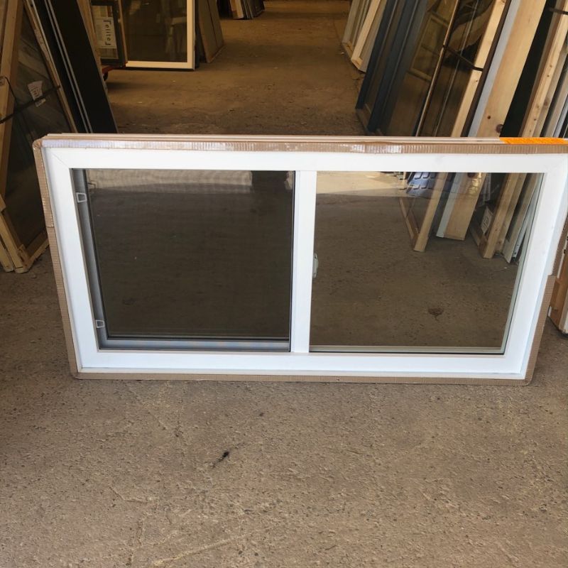 Fenêtre blanche coulissante 60" x 30"