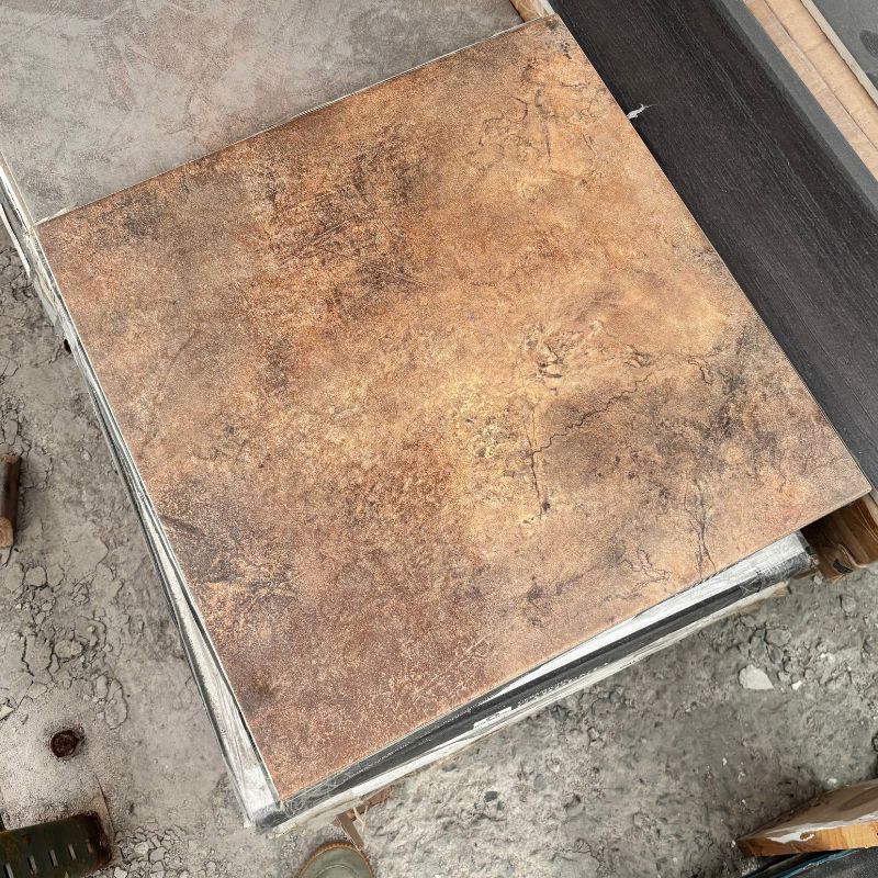 LOT DE 120PI² - Ceramique Gardenia - 18" x 18"