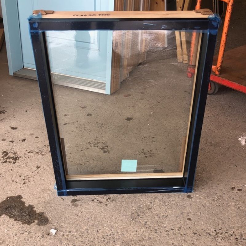 Fenêtre fixe noire - 25" 7/8 x 31"