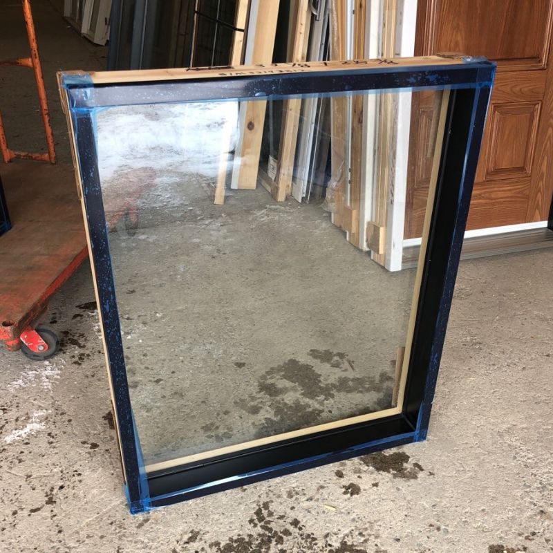 Fenêtre fixe noire - 32" 1/4 x 38"1/2