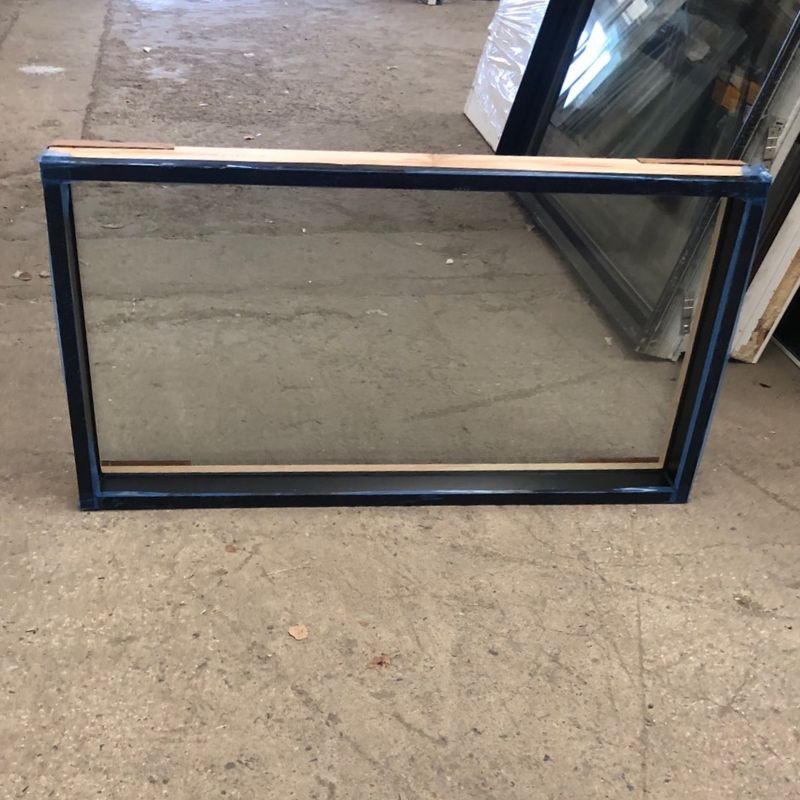 Fenêtre fixe noire - 51"8/8 x 27"13/16