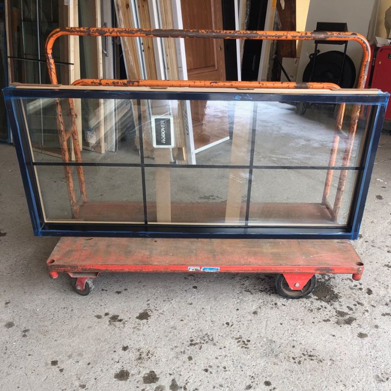 Fenêtre fixe noire - 66" 3/4 x 28"3/8